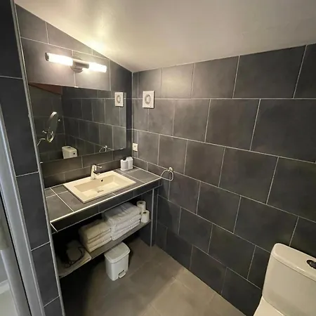 Les Myrtilles Hotel Le Bosc (Midi-Pyrenees)